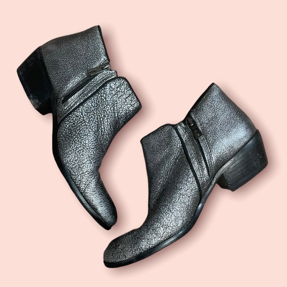 Sam Edelman Petty Metallic Silver Crackle Leather Ankle Bootie Size 7.5